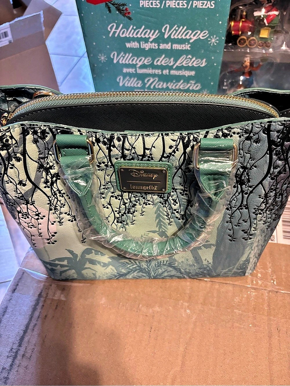 Loungefly Disney jungle book Animal Print Tote in Green & Black NWT
